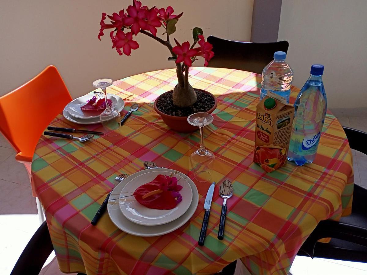 Paradis Cache - Confort Terrasse - Kybo Karaib Location - Pkg - Mtgne Sainte-Marie Dış mekan fotoğraf