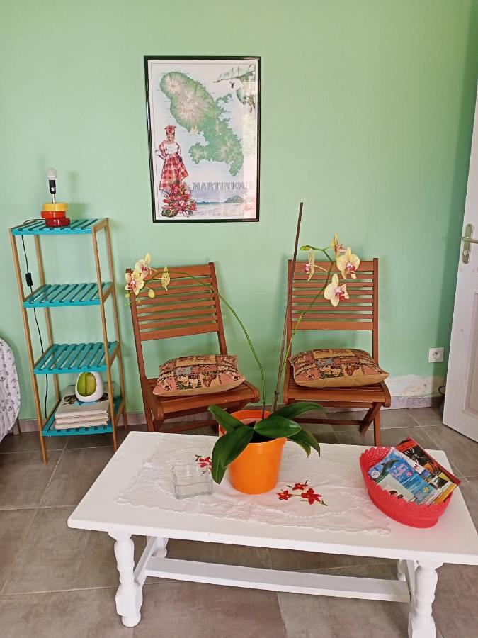 Paradis Cache - Confort Terrasse - Kybo Karaib Location - Pkg - Mtgne Sainte-Marie Dış mekan fotoğraf