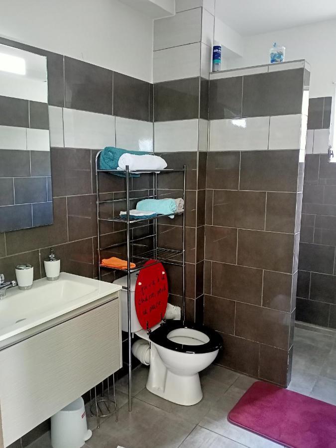 Paradis Cache - Confort Terrasse - Kybo Karaib Location - Pkg - Mtgne Sainte-Marie Dış mekan fotoğraf